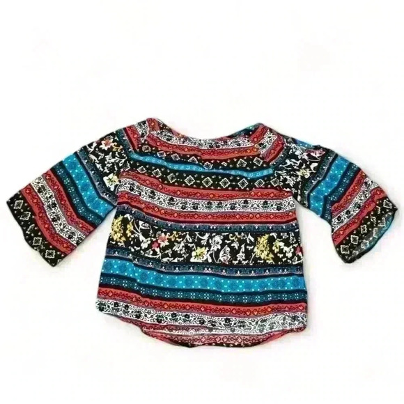 Art Class Girls Cold Shoulder Floral Geometric Top Crochet Detail XS 4/5 - Picture 3 of 4